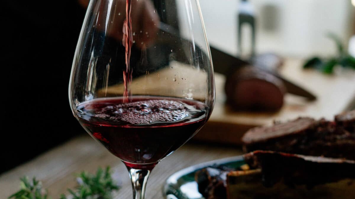Comment choisir le vin approprié pour accompagner un repas ?